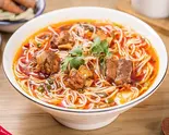 排骨米线  スペアリブ入り辛いライスヌードル（湘味食府）