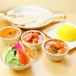 3カレーサラダ付きセット 3 Curry Set with Salad(カザーナみなとみらい)