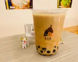 ブラックタピオカほうじ茶ミルクティーM（茶千歳杉田店）