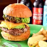 アボカドチーズバーガー【ポテト付きのセット】(THE GRABBER hamburger pub)