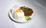 【当店人気NO1 】ガパオライス(トモスダイニング)