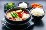 豆腐&豚キムチチゲ定食(鶏肉販売 なかの食鶏 大阪エリア店)