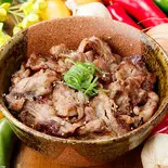 ボリューム満点150gのせ！厳選とろ旨カルビ丼（本気のハラミ丼＆カルビ丼 焼肉じゅじゅ庵 京橋店）