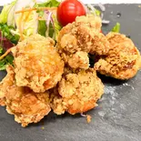 あべ鳥の唐揚げ2〜3個(100グラム)(東海屋)