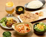 インドチーズとトマトのバターマサラ+バスマティライスセット Paneer Butter Masala + Basmati Rice Set（すぱいし家 飯田橋店）