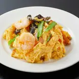 エビと玉子の塩味炒め（香港屋 池袋店）