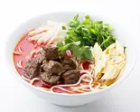 牛肉の麻辣米線(口福 食彩雲南 過橋米線)