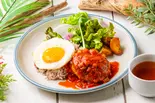 トマトサルサソースロコモコプレート（モアナキッチンカフェ武蔵小杉東急スクエア店）