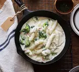 【濃厚】クリーミーチーズトッポッキ Creamy Cheese Toppokki（BASAK CHICKEN 下北沢）