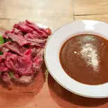 ローストビーフカレー（キッチン中卓）