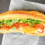 目玉焼きパテハム（525 Banh my サンドイッチ＆coffee専門店）