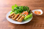 09 Nem cua bê 絶対うまいカニ風味揚げ春巻き 2本入り（VIETNAM PALACE 船橋）