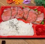 ローストビーフ弁当しょうゆ（カラビ東京）