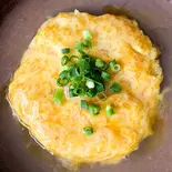 こだわりの半熟かに玉(塩味あんかけ)（HarunAtsu Cafe）