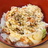 ペッパーマヨサーモン丼(笹互 綾瀬店)