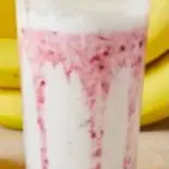 ストロベリーバナナジュース/strawberry banana juice（鶏白湯ラーメン 鳥やま）