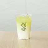 <コールド>深蒸し煎茶ラテ Iced Deep-Steamed Green Tea Latte(RESTAURANT 1899 OCHANOMIZU)