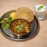 マトンカレーラッシーセット(【アジアンスパイスカレー専門店】 SURYA スーリヤ)