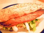 SABA SANDO トルコの有名なサバサンドです ( HALAL)  トルコ料理（トルコ料理ボスボラスハサン新宿店）