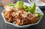 和風！梅カツオ油淋鶏丼（ごはんがすすむ！ 油淋鶏飯店 天神西通り店）