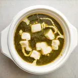 ほうれん草 と チーズのカレーナンセット(palak paneer)(インドカレー 金丸)