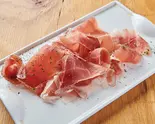 ハモンセラーノ生ハム(肉酒場ブラチョーラ 練馬店)