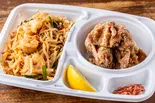【タイ飯セット】パッタイ＆大きな唐揚げセット Pad Thai＆Fried chicken set（THAIND(タインド)|ガパオ・タイ料理＆本格インドカレー）