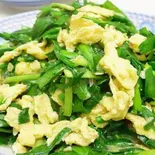 ニラ玉子炒め (韮菜炒蛋)(広東料理 港味)