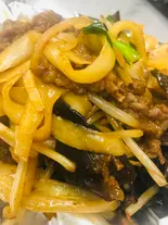 牛肉辛味焼き刀削麺（龍 刀削麺）