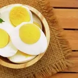 Boiled eggs/ゆで卵(4カットパイシーズ)（New sitara curry ＆ kebab house）