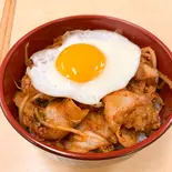 鉄板丼屋ドンテツの鉄板の豚キムチ丼(鉄板で作る丼屋 ドンテツ!)