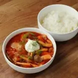 フレッシュきのこのボルシチカレーBorscht Curry with Fresh Mushrooms（トットマン食堂のボルシチカレー）