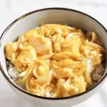 卵丼（夜カフェ的barはれのひ Yorucafetekibar harenohi）