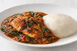 ティラピアとほうれん草のシチューとアカア Tilapia Spinach Tomato Stew and Akaa（esogie(エソギエ)）