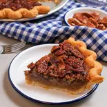 ソルト&キャラメルピーカン Salted caramel pecan nuts ピーカンパイ PecanPie. 1ホール 1 whole 23cm(ザパイホールロサンゼルス西麻布)