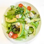 おすすめさっぱり海老サラダ Prawn salad（タラキッチン西新井店）