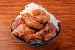 すたみな唐揚げ丼 Deep-fried Chicken rice bowl（情熱のすためしどんどん 大宮東口店）