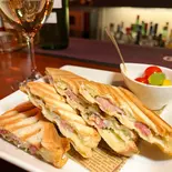 ハムチーズホットサンド(BAR GIN-JOINTS)