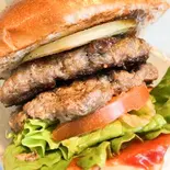 ダブルハンバーガー（BOUNTY DINER＆CAFE）