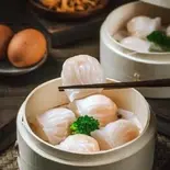 海老蒸し餃子(みかね中華食堂)