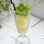 フレッシュミントレモネードFresh Mint Lemonade（BurgerMania白金店）