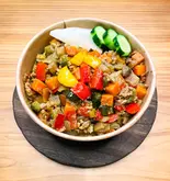 【新商品】野菜たっぷり肉そぼろ丼【オイスター味/カレー味】（東京牧場横浜レストラン）