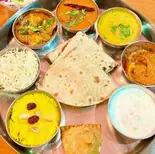 North Indian Thali 北インドのターリー（ニルワナム 有明店）