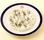 HAYDARI  ( thick yoghurt with garlic and dill ) ヨーグルトのペースト( HALAL) トルコ料理（トルコ料理ボスボラスハサン新宿店）