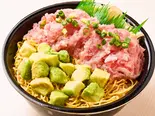 81 ねぎとろアボカド丼（魚丼 平尾二丁目店）
