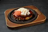 いか明太チーズお好み焼き（お好み焼き・鉄板焼き こて吉【特製出汁使用！自慢のお好み焼き】 上野の森さくらテラス店）