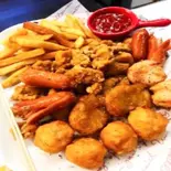 揚げ物セット・唐揚げ(4個)＆フライドポテト(200g)＆ 粗挽きソーセージ(5本)（金星 ヴィーナス ビューティアサイーフルーツボウル Venus beauty Acai fruit-bowl 落合店）