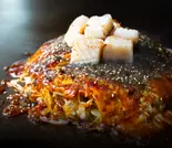お好み焼きそば肉玉そば 生イカ（広島お好み焼き 来んさいや Hiroshima Okonomiyaki Kinsaiya）