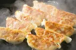 肉汁餃子5個（炒飯専門店 雫 すすきの店）