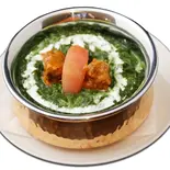 ほうれん草チキンカレー SAG CHICKEN CURRY（インド料理＆バー サッカール）
